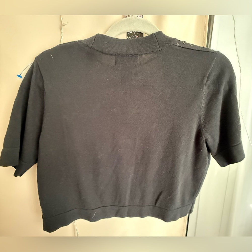 Bay Studio Black Women's Cropped Sequin Sweater. NWT. Size Medium. - Picture 2 of 5